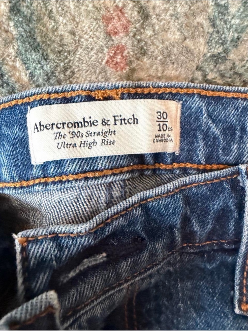 A&F jeans - Picture 2 of 2